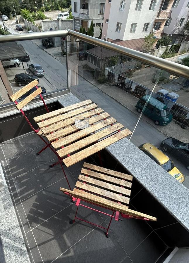 Smart Apartment Mir Varna Exterior foto